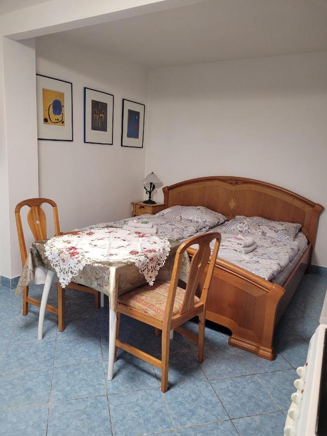 Penzion Duong Apartments Karlovy Vary Eksteriør bilde